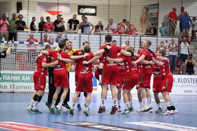 Siegesjubel bei ASV Hamm-Westfalen GER, Handball, 2. Bundesliga, ASV Hamm-Westfalen gegen HC Elbflorenz Dresden, 31.08.2019 Hamm Copyright: xEIBNER JanxStrohdiekx EP_JSK