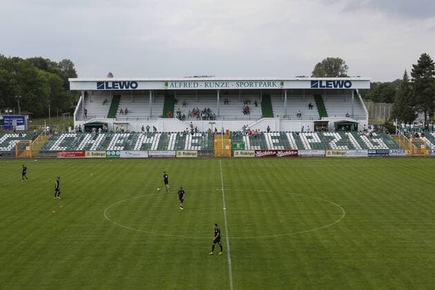 Fußball Regionalliga Nordost Saison 2019 2020 7. Spieltag am Sonntag, 01. September 2019 im Alfred-Kunze-Sportpark in Leipzig: BSG Chemie Leipzig - SV Lichtenberg 47 Uebersicht Alfred-Kunze-Sportpark BSG Chemie Leipzig - SV Lichtenberg 47