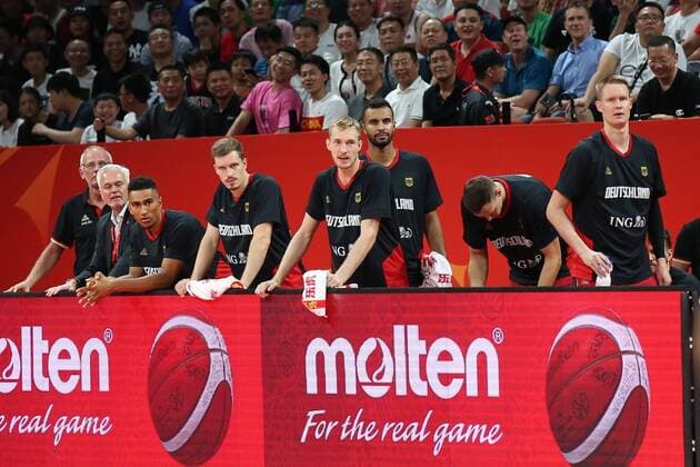 Die Ersatzbank, Maodo Lo 4 (Deutschland), Andreas Obst 42 (Deutschland) , Niels Giffey 5 (Deutschland), Frankreich vs. Deutschland, Basketball, Vorrunde, FIBA World Cup 2019, 01.09.2019 Shenzhen China China