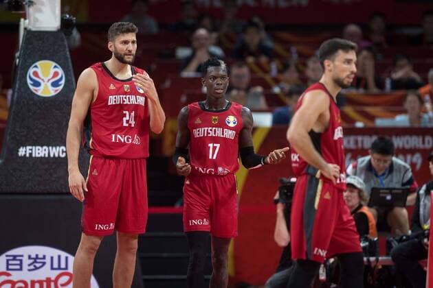 Basketball Shenzhen 01.09.2019 FIBA Basketball Weltmeisterschaften World Cup WM Weltmeisterschaft Frankreich (FRA) - Deutschland (GER) Dennis Schröder Schroeder (Deutschland, No.17) Schröder Schroder Maximilian Kleber (Deutschland, No.24) Ismet Akpinar (Deutschland, No.08)