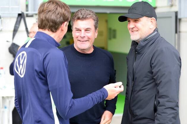 VfL vs HSV, Testspiel Wolfsburg, 05.09.2019, FUßBALL - VfL Wolfsburg vs Hamburger SV, Testspiel, Saison 2019 20. Cheftrainer Oliver Glasner (VfL Wolfsburg), Cheftrainer Dieter Hecking (Hamburger SV), Geschäftsführer Jörg Schmadtke (VfL Wolfsburg) Wolfsburg *** VfL vs. HSV, Test match Wolfsburg, 05 09 2019, FUßBALL VfL Wolfsburg vs. Hamburger SV, Test match, 2019 season 20 Head coach Oliver Glasner VfL Wolfsburg , Head coach Dieter Hecking Hamburger SV , Managing Director Sport Jörg Schmadtke VfL Wolfsburg Wolfsburg