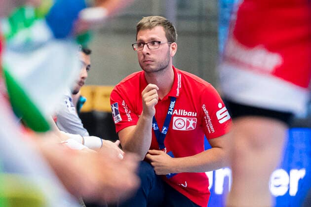 Bietigheim, Deutschland 06. September 2019: 2. BL - 19 20- SG BBM Bietigheim vs. TUSEM Essen Trainer Jaron Siewert (Tusem Essen) Bietigheim Egetrans Arena Baden-Württemberg Deutschland