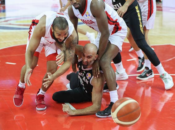 (190907) -- SHANGHAI, Sept. 7, 2019 -- Zaid Abbas (bottom) of Jordan vies for the ball during the group P match between Canada and Jordan at the 2019 FIBA World Cup in Shanghai, east China, on Sept. 7, 2019. ) (SP)CHINA-SHANGHAI -BASKETBALL-FIBA WORLD CUP-GROUP P-CANADA VS JORDAN(CN) DingxTing 