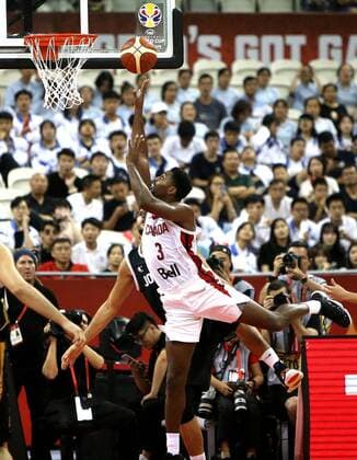 (190907) -- SHANGHAI, Sept. 7, 2019 -- Melvin Ejim of Canada shoots during the group P match between Canada and Jordan at the 2019 FIBA World Cup in Shanghai, east China, on Sept. 7, 2019. ) (SP)CHINA-SHANGHAI -BASKETBALL-FIBA WORLD CUP-GROUP P-CANADA VS JORDAN(CN) ChenxFei 