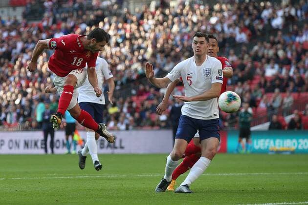 England v Bulgaria UEFA EURO, EM, Europameisterschaft,Fussball 2020 Qualifiers Galin Ivanov of Bulgaria heads for goal during the UEFA Euro 2020 Qualifiers match at Wembley Stadium, London Content Not Available For UK Newspapers Copyright: xPaulxChestertonx FIL-13623-0051