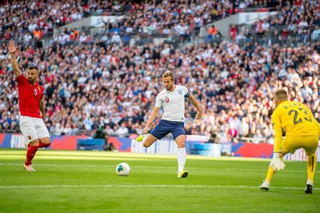 Harry Kane of England scores but the goal is disallowed by Match Referee Marco Guida (ITA) for off side during the UEFA 2020 European Championship, EM, Europameisterschaft Qualifier match between England and Bulgaria at Wembley Stadium, London, England on 7 September 2019. Copyright: xSalvioxCalabresex 24620001