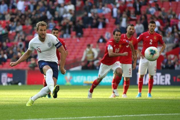 England v Bulgaria UEFA EURO, EM, Europameisterschaft,Fussball 2020 Qualifiers Harry Kane of England scores his sides 2nd goal from the penalty spot during the UEFA Euro 2020 Qualifiers match at Wembley Stadium, London Content Not Available For UK Newspapers Copyright: xPaulxChestertonx FIL-13623-0054