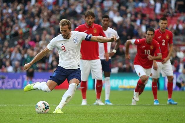 England v Bulgaria UEFA EURO, EM, Europameisterschaft,Fussball 2020 Qualifiers Harry Kane of England scores his sides 4th goal from the penalty spot during the UEFA Euro 2020 Qualifiers match at Wembley Stadium, London Content Not Available For UK Newspapers Copyright: xPaulxChestertonx FIL-13623-0066