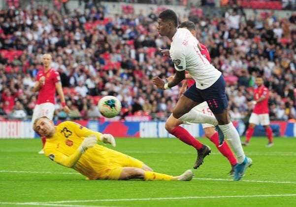 Football - 2018 2019 UEFA European Championships Qualifier - Group A: England vs. Bulgaria Marcus Rashford of England has his shot saved by goalkeeper, Plamen Iliev at Wembley Stadium. COLORSPORT ANDREW COWIE 