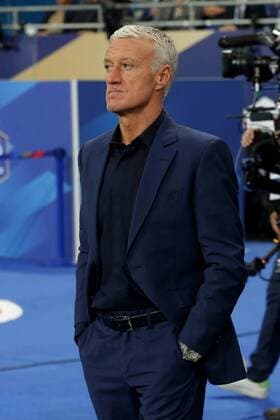 Paris, France 07.09.2019, UEFA EM Qualifikation, Runde 5, Gruppe H, Frankreich - Albanien, Trainer Didier Deschamps (FRA) Schaut, looks on, ( Paris Stade de France France eu-images- 01062000010