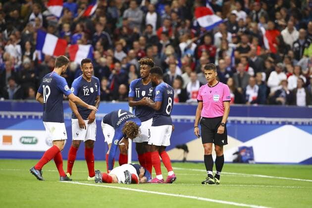 joie Kingsley Coman (France) et equipe FOOTBALL : France vs Albanie - Match de Qualifications EURO 2020 - 07 09 2019 GwendolineLeGoff Panoramic 