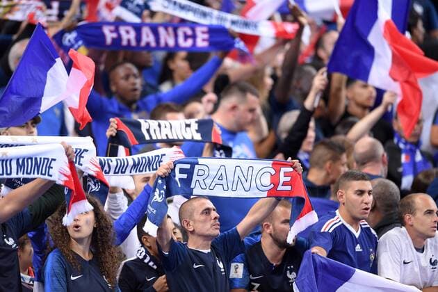ILLUSTRATION - SUPPORTERS - ECHARPES FOOTBALL : France vs Albanie - Qualifications Euro 2020 - 07 09 2019 FEP Panoramic 