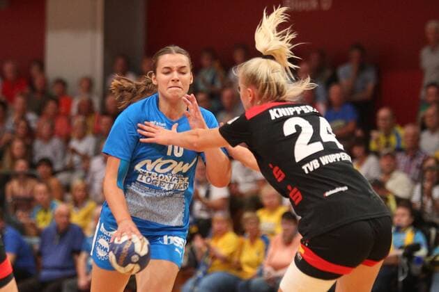 Handball, 2. HBF, HC Leipzig vs. TVB Wuppertal, 08.09.2019 Handball, 2. Bundesliga Frauen, HBF, Saison 2019 2020: HC Leipzig vs. TVB Wuppertal am 08.09.2019 in der Sporthalle Bruederstrasse Leipzig. Im Bild: Emely THEILIG ( 10, HC Leipzig) gegen Luisa KNIPPERT ( 24, TVB Wuppertal) Copyright: xBEAUTIFULxSPORTS JanxKaeferx