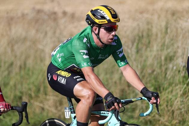 Dylan Groenewegen (NED Team Jumbo-Visma) im Trikot des Gesamtführenden nach der 1.Etappe der 16. Tour of Britain 2019 - Aktion Rennszene - Querformat - quer - horizontal - Event Veranstaltung: 16. OVO Energy Tour of Britain - 2.Etappe Stage 2: Kelso nach to Kelso 165.9 km - Ort Location: Kelso - Region: Scottish Borders - Land Country: Schottland Scotland - Datum Date: 08.09.2019 Cycling Radsport 16. OVO Energy Tour of Britain - 2.Etappe 08.09.2019