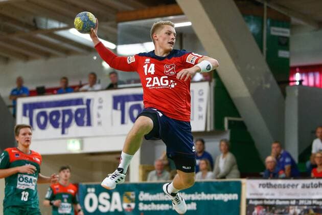 08.09.2019, xtgx, Handball 3. Liga, SC Magdeburg II - TUS VinnhorstI emspor, v.l. Jakob Bormann (Vinnhorst) wirft Tor, Torschütze, erzielt Tor, Treffer, scores the goal Magdeburg