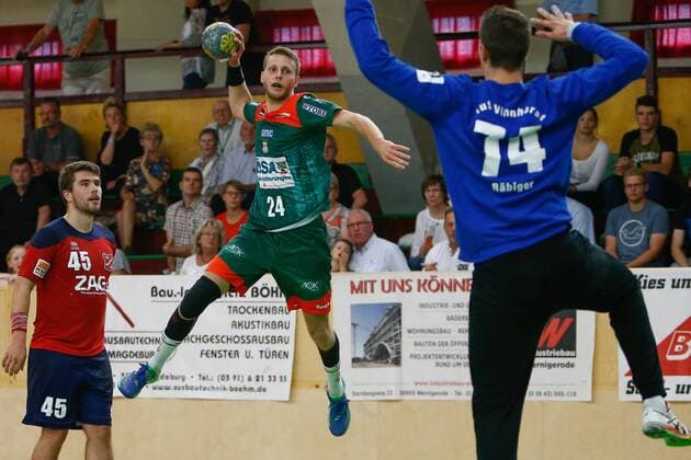 08.09.2019, xtgx, Handball 3. Liga, SC Magdeburg II - TUS VinnhorstI emspor, v.l. Justus Kluge (Magdeburg) wirft Tor, Torschütze, erzielt Tor, Treffer, scores the goal Magdeburg