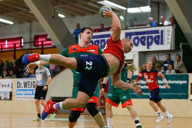 08.09.2019, xtgx, Handball 3. Liga, SC Magdeburg II - TUS VinnhorstI emspor, v.l. Milan Mazic (Vinnhorst) wirft Tor, Torschütze, erzielt Tor, Treffer, scores the goal Magdeburg