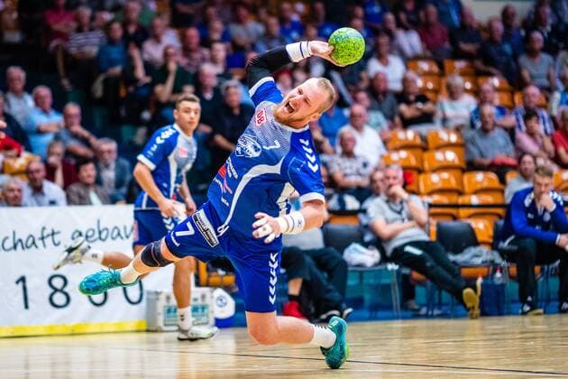 Libor Hanisch ( 7 Dessau-Rosslauer HV 06) waehrend der Begegnung in der 3. Liga Handball (Herren) - Saison 2019-2020 zwischen Dessau-Rosslauer HV 06 und TV 05-07 Hüttenberg in der Anhalt Arena am 8. September 2019 in Dessau-Rosslau, Sachsen Anhalt, Deutschland