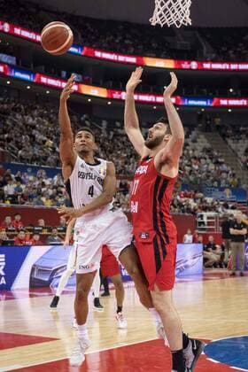 Basketball Shanghai 09.09.2019 FIBA Basketball Weltmeisterschaften World Cup WM Weltmeisterschaft Deutschland (GER) - Kanada (CAN) Maodo Lo (Deutschland, No.04) KLASSEN Owen (Kanada, No.17)