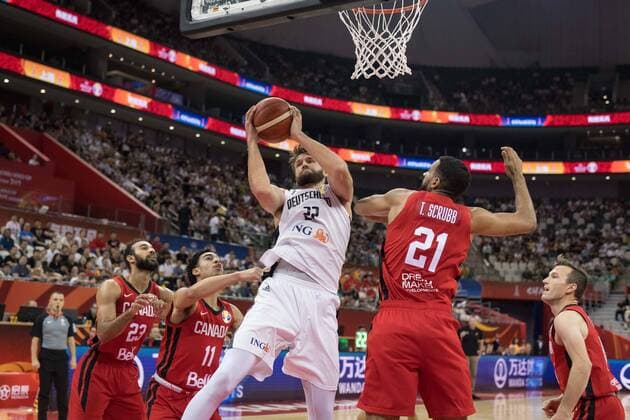 Basketball Shanghai 09.09.2019 FIBA Basketball Weltmeisterschaften World Cup WM Weltmeisterschaft Deutschland (GER) - Kanada (CAN) Danilo Barthel (Deutschland, No.22) SCRUBB Thomas (Kanada, No.21) NEMBHARD Andrew (Kanada, No.11) SCRUBB Phil (Kanada, No.23)