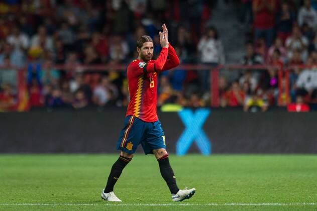 Gijon, Spanien 08.09.2019, UEFA Europameisterschaft Qualifikation, Spieltag 6, Gruppe F, Spanien - Faeroer-Inseln, Sergio Ramos (Spain) gestures ( Gijon El Molinon Spanien eu-images-01059002123