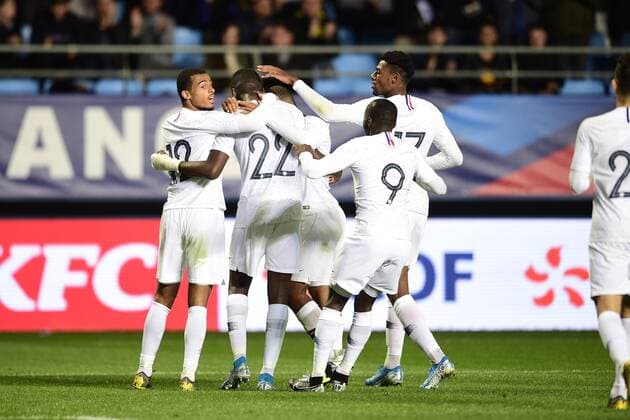 Fußball, U21 Länderspiel, Frankreich - Tschechien joie des joueurs de l equipe de France apres le but de Odsonne Edouard (Fra) FOOTBALL : France espoirs vs Republique Tcheque - 09 09 2019 JBAutissier Panoramic 