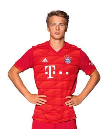 FUSSBALL 1. BUNDESLIGA SAISON 2019 2020 03.09.2018 Fototermin FC Bayern Muenchen: Jann - Fiete Arp