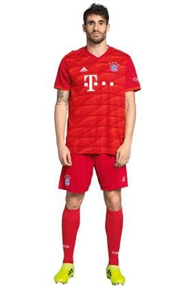 FUSSBALL 1. BUNDESLIGA SAISON 2019 2020 03.09.2018 Fototermin FC Bayern Muenchen: Javi Martinez