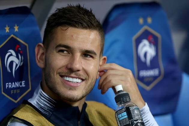 Fußball, EM Quali, Frankreich - Andorra Paris, France 10.09.2019, UEFA EM Qualifikation, Runde 6, Gruppe H, Frankreich - Andorra, Lucas Hernandez (FRA) sitzt auf der Bank, sits on the bench, ( Paris Stade de France France eu-images- 01062000307 *** Paris, France 10 09 2019, UEFA European Championship qualification, Round 6, Group H, France Andorra, Lucas Hernandez FRA sitting on the bench, sits on the bench, Paris Stade de France France eu images 01062000307 eu-images-062