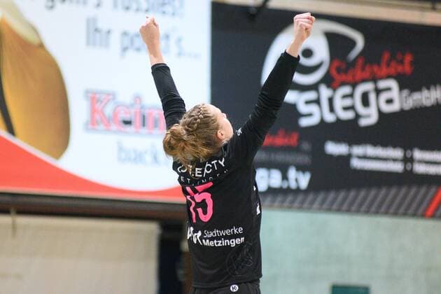 Madita Kohorst (TusSies Metzingen 15) im Tor TusSies Metzingen, Handball, HBF, Ligaspiel, 11.09.2019, Foto:TBaur Eibner TusSies Metzingen vs. HSG Blomberg-Lippe Metzingen Copyright: xEIBNER TobiasxBaurx EP_TBR