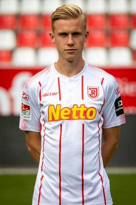GER, Fussball, Herren, 2.BL, Saison 2019 2020, Porträttermin, 18.07.2019, SSV Jahn Regensburg Nikolas Wähling; SSV Jahn Regensburg; 2.BL, Porträttermin 2019 2020,