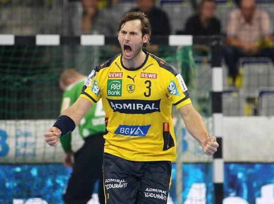 Bilder des Jahres 2019, Sport 09 September Sport Themen der Woche KW37 Sport Bilder des Tages Handball, 1. Bundesliga: Rhein-Neckar-Löwen - HBW Balingen-Weilstetten, 5. Spieltag am 12.09.2019, Saison 2019 20, ZmdZ, Uwe Gensheimer (3, Rhein Neckar Löwen) torjubel, Rhein-Neckar-Löwen - HBW Balingen-Weilstetten *** Handball, 1 Bundesliga Rhein Neckar Löwen HBW Balingen Weilstetten, 5 Matchday on 12 09 2019, Season 2019 20, ZmdZ, Uwe Gensheimer 3, Rhein Neckar Löwen torjubel, Rhein Neckar Löwen HBW Balingen Weilstetten