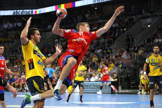 Handball, 1. Bundesliga: Rhein-Neckar-Löwen - HBW Balingen-Weilstetten, 5. Spieltag am 12.09.2019, Saison 2019 20, ZmdZ, Gedeon Guardiola Villaplana (30, Rhein Neckar Löwen), Tim Nothdurft (11, Balingen-Weilstetten), Rhein-Neckar-Löwen - HBW Balingen-Weilstetten