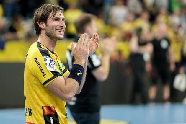 Uwe Gensheimer (RNL, 3), Jubel nach dem Schlusspfiff, Sieg, Sieger, Gewinner, jubelt, jubeln, Freude, optimistisch, Highlight, Einzelbild, Aktion, Action, 12.09.2019, Mannheim, Handball, Bundesliga, Rhein-Neckar Löwen - HBW Balingen-Weilstetten