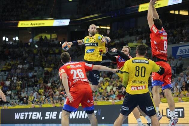 Steffen Faeth (Loewen, 23) beim Wurf beim Spiel Rhein Neckar Loewen vs. HBW Balingen-Weilstetten in der 1. Handball Bundesliga am 11.09.2019, Rhein Neckar Loewen vs. HBW Balingen, Handball, 1. Handball Bundesliga, 12.09.2019, Mannheim Copyright: xEIBNER MichaelxBermelx EP_eer