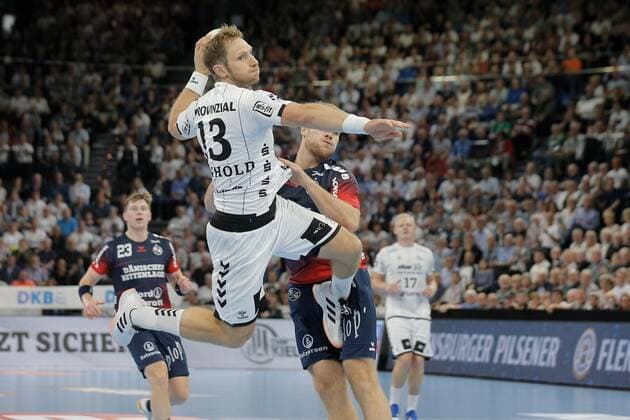 Sport Bilder des Tages 1.Handball Bundesliga THW Kiel - Flensburg Handewitt, Kiel, 12.9.2019 Steffen Weinhold ( Kiel, 13 ) Einzelaktion Aktion . Ganze Figur . Einzeln . Freisteller . Copyright: xBEAUTIFULxSPORTS DRPx