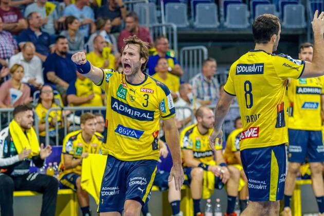 Rhein Neckar Loewen - HBW Balingen-Weilstetten Torjubel vom Rhein Neckar Loewe Uwe Gensheimer (Nr.3) - beim Bundesligaspiel der Rhein Neckar Löwen gegen HBW Balingen-Weilstetten am 12.09.2019.09.2019 Mannheim. 12.09.19 Handball 9. Spieltag , Mannheim Baden Wuerttemberg Deutschland SAP Arena