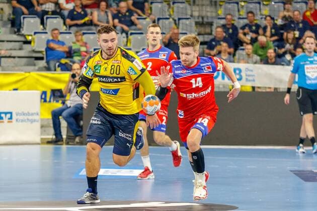 Rhein Neckar Loewen - HBW Balingen-Weilstetten Rhein Neckar Loewe Jannik Kohlbacher (Nr.80) versucht Oddur Gretarsson (HBW Balingen-Weilstetten Nr.14) am Gegenstoss zu hindern - beim Bundesligaspiel der Rhein Neckar Löwen gegen HBW Balingen-Weilstetten am 12.09.2019.09.2019 Mannheim. 12.09.19 Handball 9. Spieltag , Mannheim Baden Wuerttemberg Deutschland SAP Arena