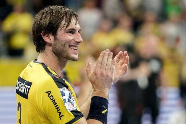 Uwe Gensheimer (RNL, 3), Jubel nach dem Schlusspfiff, Sieg, Sieger, Gewinner, jubelt, jubeln, Freude, optimistisch, Highlight, Action, Aktion, Einzelbild, 12.09.2019, Mannheim (Deutschland), Handball, Bundesliga, Rhein-Neckar Löwen - HBW Balingen-Weilstetten