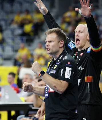 Handball, 1. Bundesliga: Rhein-Neckar-Löwen - HBW Balingen-Weilstetten, 5. Spieltag am 12.09.2019, Saison 2019 20, ZmdZ, Kristjan Andresson (Trainer Rhein Neckar Löwen) jubelt mit Mikael Appelgren (1, Torwart, Rhein Neckar Löwen), Rhein-Neckar-Löwen - HBW Balingen-Weilstetten
