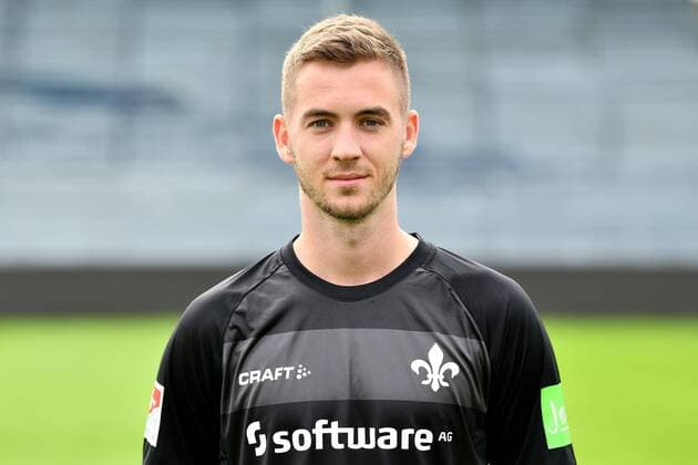 13.09.2019, xfux, Fussball 2.Bundesliga, SV Darmstadt 98, 2.BL, Porträttermin 2019 2020, Mannschaftsfoto Fototermin, emonline, emspor, deloka, v.l. Carl Klaus; (SV Darmstadt 98) Darmstadt