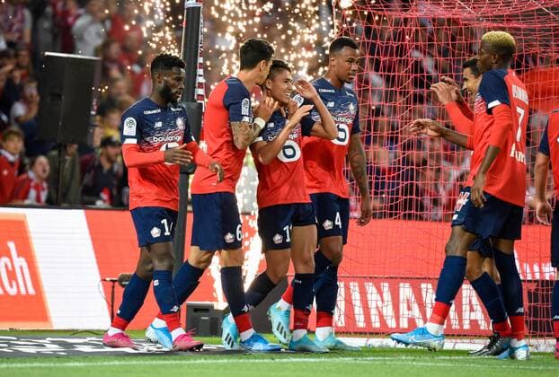Fußball, OSC Lille - SCO Angers But de Luiz Araujo ( LOSC ) - Joie des joueurs de l equipe LOSC FOOTBALL : Lille OSC vs Angers SCO - Ligue 1 - Lille - 13 09 2019 FedericoPestellini Panoramic 