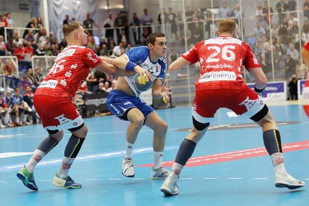 Bjoern Zintel 31 (Huettenberg ),Tim Zechel 96,Jucas Firnhaber 26 GER,Handball,2.Bundesliga, Tusem Essen:TV Huetenberg ,Essen, Stadion Am Hallo Essen Copyright: xEIBNER RonaldxBrendelx EP_RBL