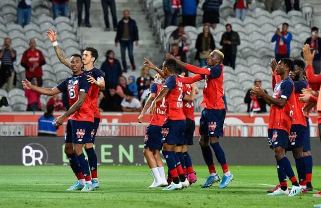 Fußball, OSC Lille - SCO Angers Joie des joueurs de l equipe LOSC - Gabriel Dos Santos ( LOSC ) - Jose Fonte ( LOSC ) FOOTBALL : Lille OSC vs Angers SCO - Ligue 1 - Lille - 13 09 2019 FedericoPestellini Panoramic 