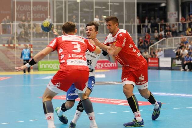 Jonas Ellwanger 3,Tomas Sklenak 5 (Huettenberg ) GER,Handball,2.Bundesliga, Tusem Essen:TV Huetenberg ,Essen, Stadion Am Hallo Essen Copyright: xEIBNER RonaldxBrendelx EP_RBL