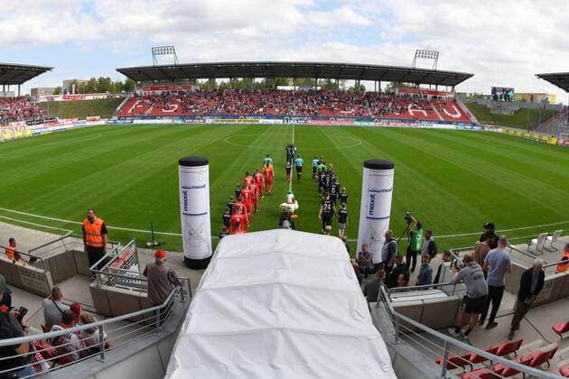 Blick ins Stadion, FSV Zwickau vs. KFC Uerdingen 05, Fussball, 3. Liga, 14.09.2019 DFL REGULATIONS PROHIBIT ANY USE OF PHOTOGRAPHS AS IMAGE SEQUENCES AND OR QUASI-VIDEO FSV Zwickau vs. KFC Uerdingen 05, Fussball, 3. Liga, 14.09.2019 Zwickau Copyright: xEIBNER BertxHarzerx EP_BHR