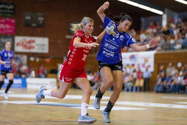 Bietigheim, Deutschland 14. September 2019: HBF - 19 20 - SG BBM Bietigheim vs. HSG Bad Wildungen Vipers v. li. im Zweikampf Angela Malestein (Bietigheim) und Maxime Struijs (Bad Wildungen) Bietigheim-Bissingen Halle am Viadukt Baden-Württemberg Deutschland