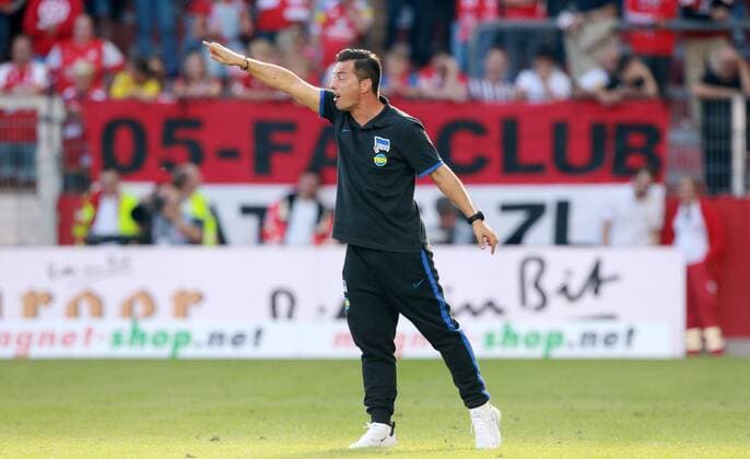 Ante Covic (Trainer Hertha BSC), Fussball, 1. Bundesliga: 1. FSV Mainz 05 - Hertha BSC, 4. Spieltag am 14.09.2019, Saison 2019 20, ZmdZ, ** Gemäß den Vorgaben der DFL Deutsche Fußball Liga ist es untersagt, in dem Stadion und oder vom Spiel angefertigte Fotoaufnahmen in Form von Sequenzbildern und oder videoähnlichen Fotostrecken zu verwerten bzw. verwerten zu lassen. DFL regulations prohibit any use of photographs as image sequences and or quasi-video. ** 1. FSV Mainz 05 - Hertha BSC