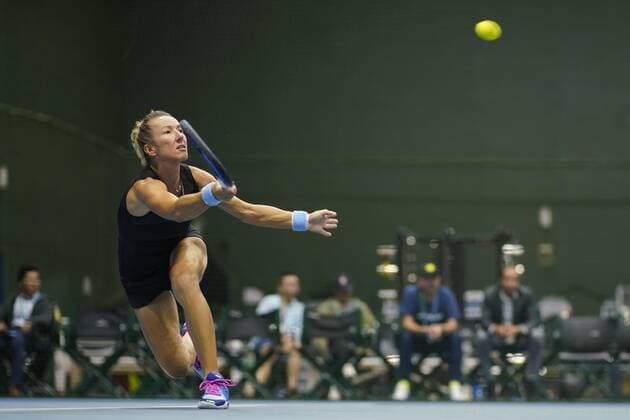 ZHENGZHOU, CHINA - SEPTEMBER 15: Kveta Peschke of Czech Republic returns a shot in the doubles final match against Yanina Wickmayer of Belgium and Tamara Zidansek of Slovenia on day seven of Zhengzhou Open 2019 at Zhongyuan Tennis Training Base Management Center on September 15, 2019 in Zhengzhou, Henan Province of China.  Copyright: xVCGx CFP111249284127 