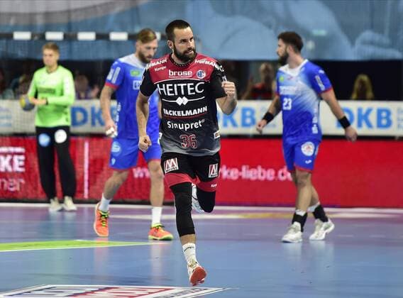 15.09.2019 - Handball - 1. Bundesliga DKB HBL - Saison 2019 2020 - 05. Spieltag: HC Erlangen Metropolregion Nürnberg HCE - TBV Lemgo Lippe - OGo - Florian von Gruchalla (36, HC Erlangen HCE ) Torjubel Jubel Freude